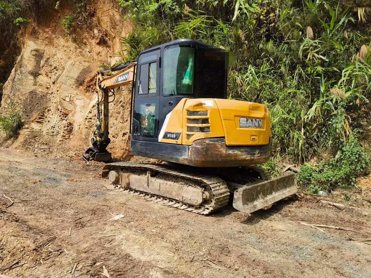 Buy Sany SY55 Used Excavator / 1