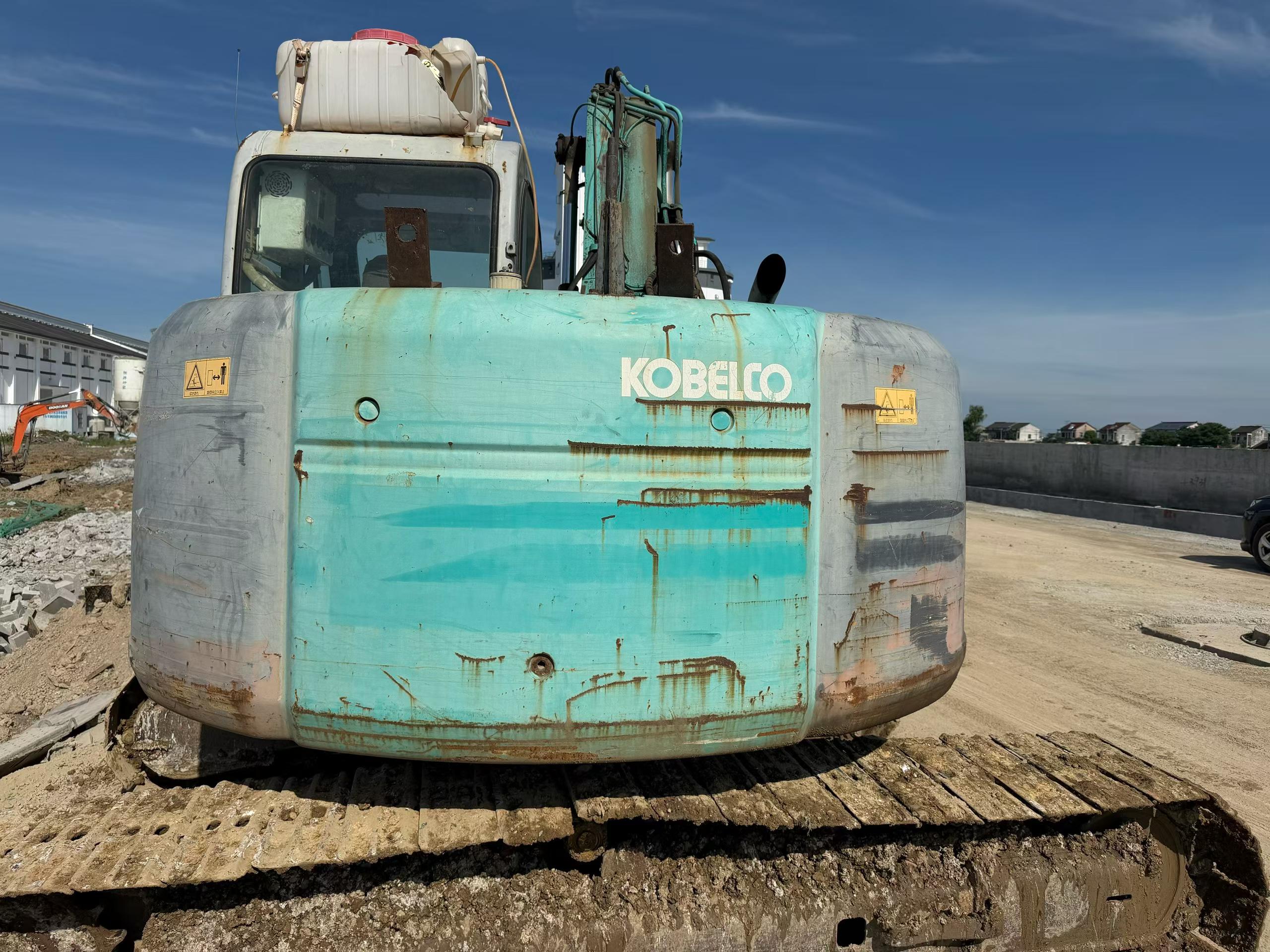 Buy Kobelco SK135 Used Excavator / 4 Buy Kobelco SK135 Used Excavator / 4