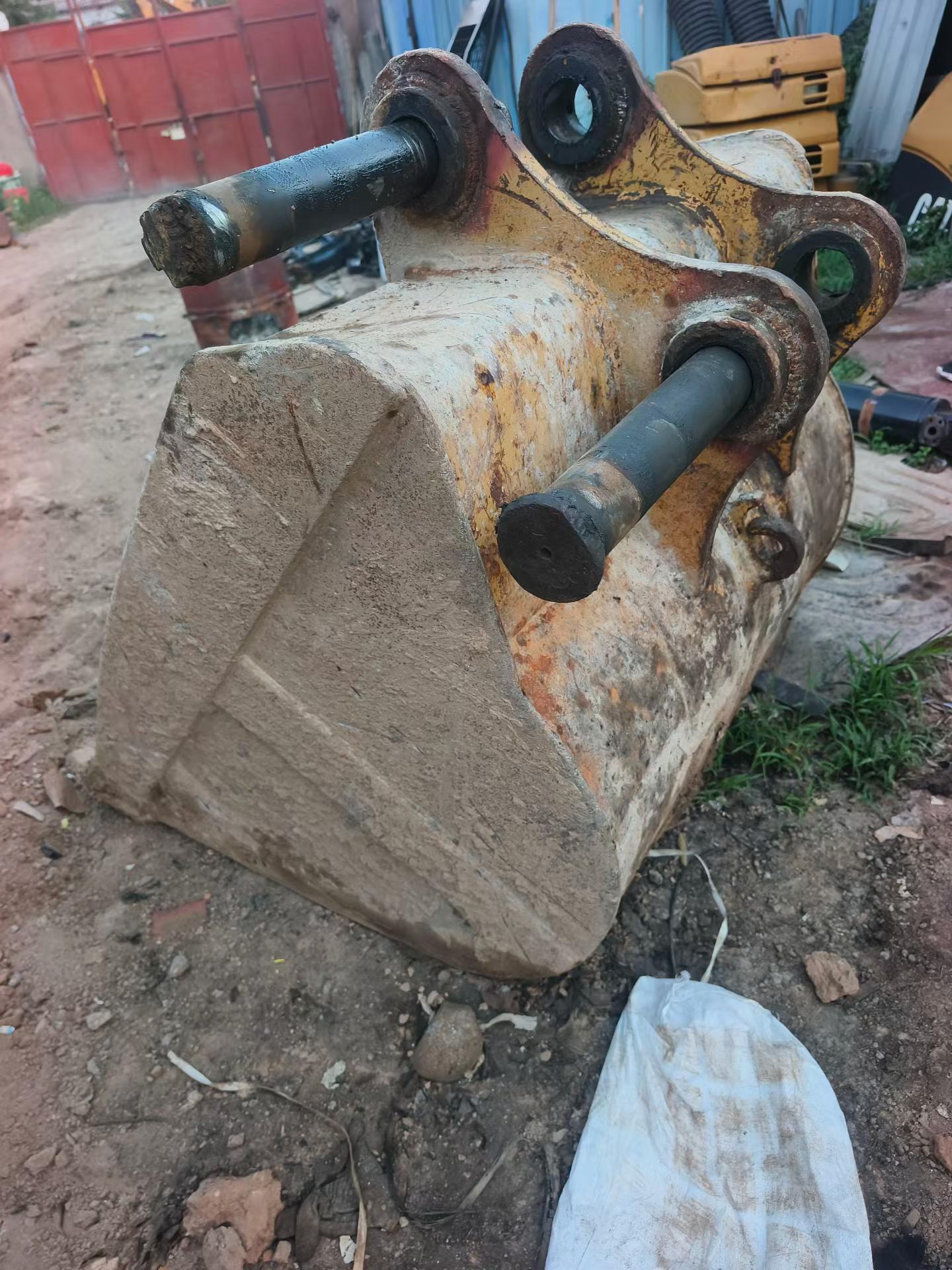 Buy Caterpillar 323 Used Excavator / 6