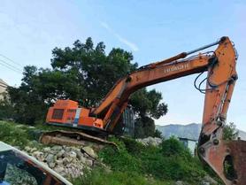 Buy Hitachi ZX520H-5A Used Excavator / 2 Buy Hitachi ZX520H-5A Used Excavator / 2