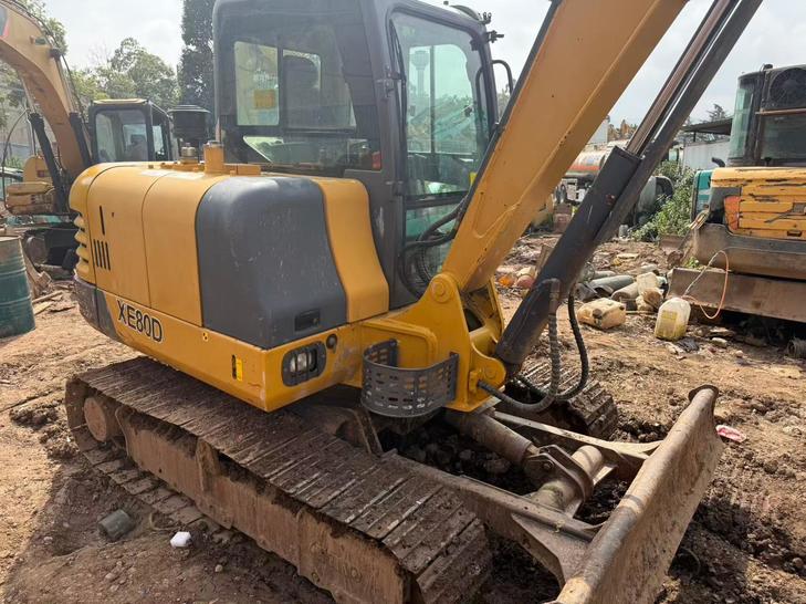 Buy XCMG XE60 Used Excavator / 1