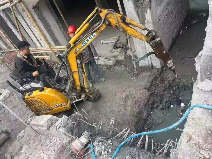 Buy Kato Used Excavator / 1