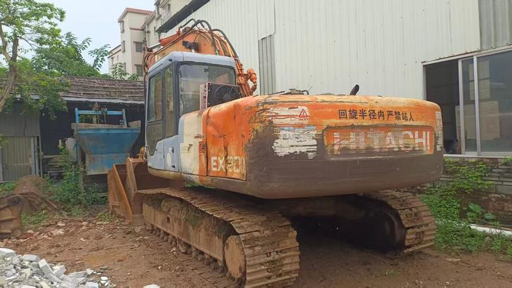 Buy Hitachi EX200 Used Excavator / 1