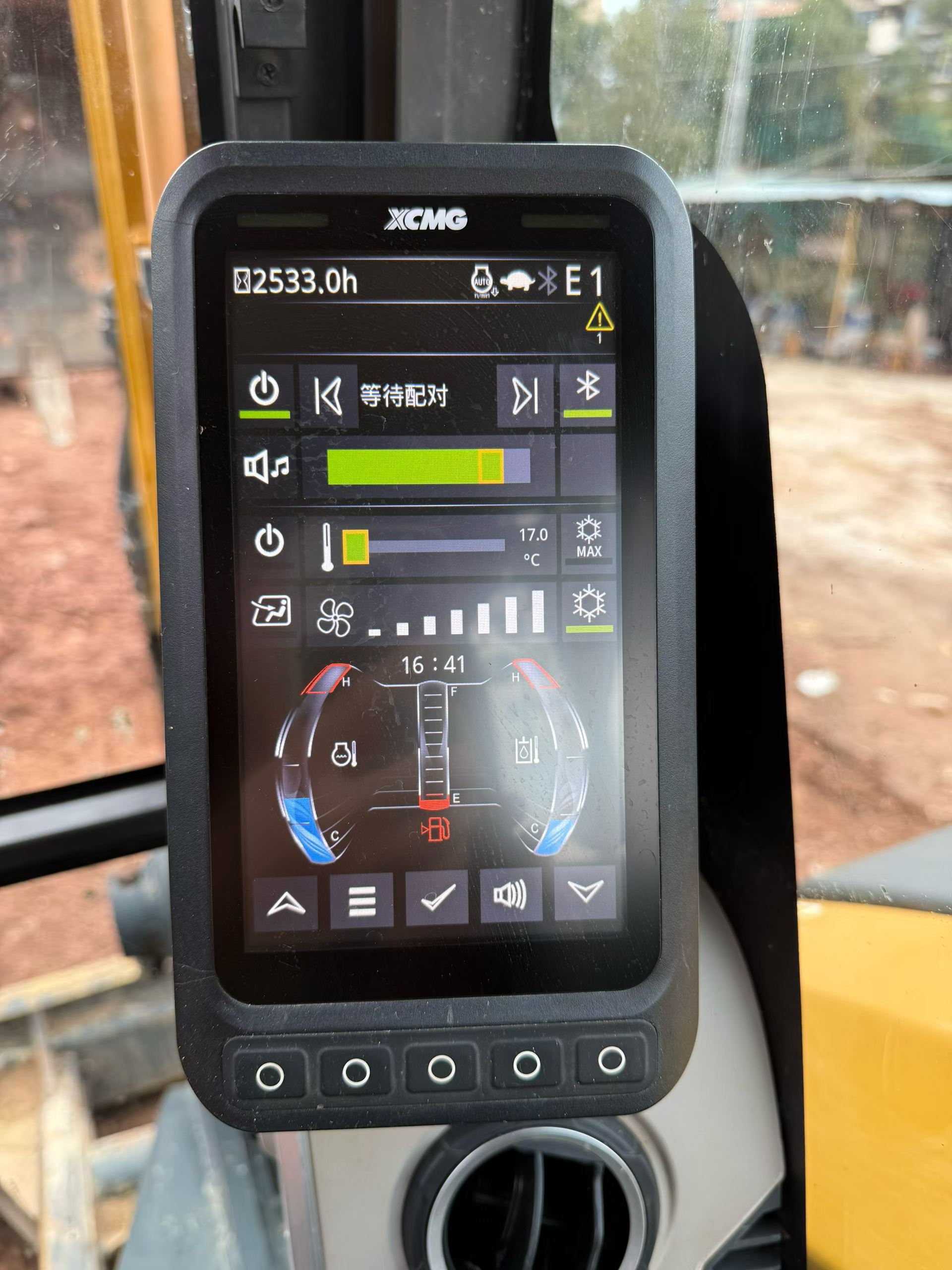 Buy XCMG XE60 Used Excavator / 4