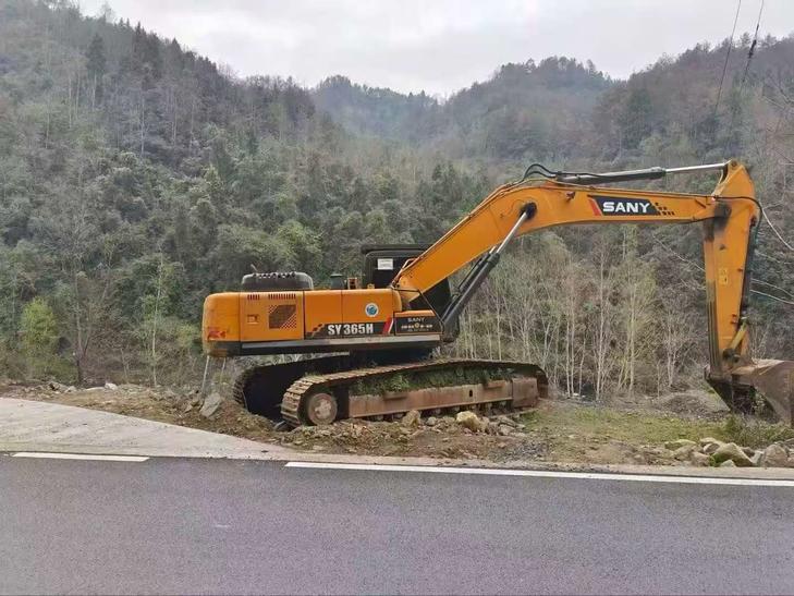 Buy Sany SY365C-8 Used Excavator / 1