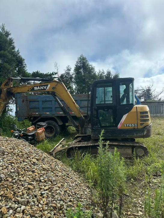 Buy Sany SY55 Used Excavator / 1