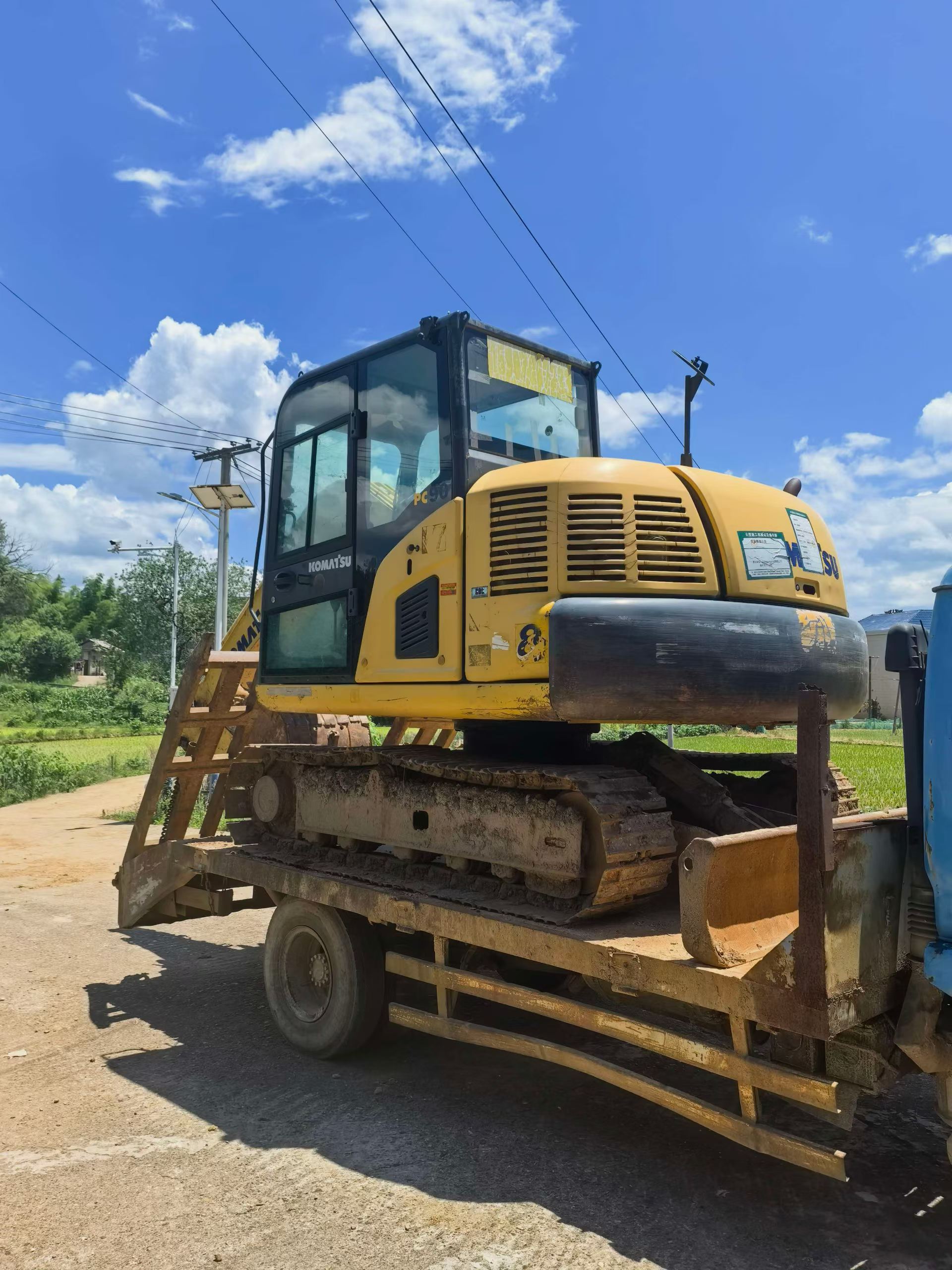 Buy Komatsu PC60-8 Used Excavator / 2