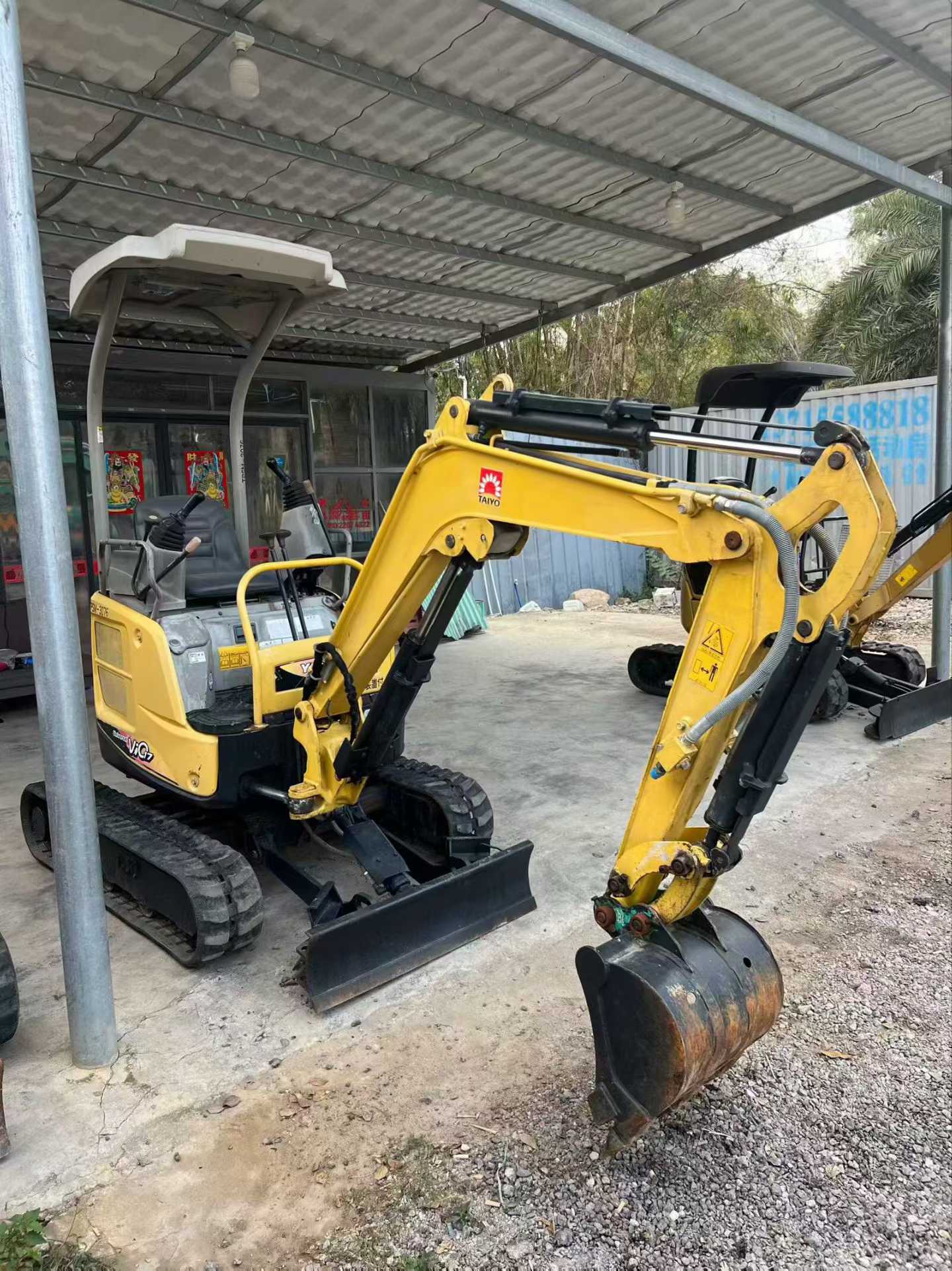 Buy Yanmar Vio17 Used Excavator / 1