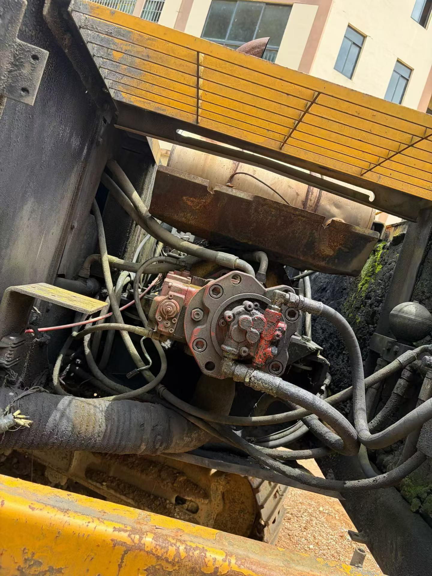 Buy Kato Used Excavator / 3 Buy Kato Used Excavator / 3