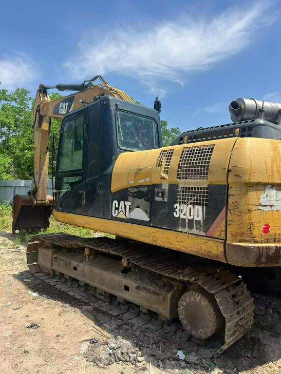 Buy Caterpillar 320A Used Excavator / 1