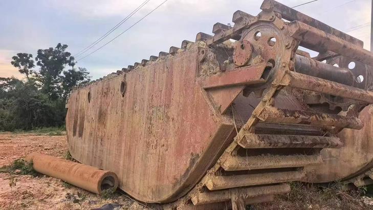 Buy Caterpillar 330B Used Excavator / 1