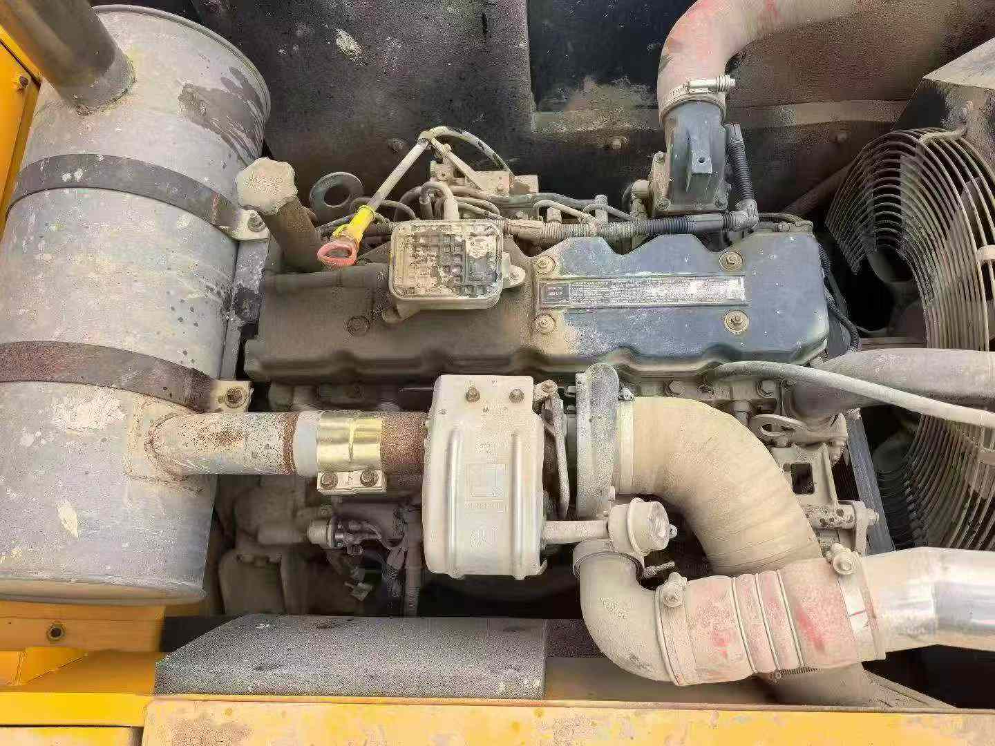 Buy Hyundai R215-7 Used Excavator / 8 Buy Hyundai R215-7 Used Excavator / 8