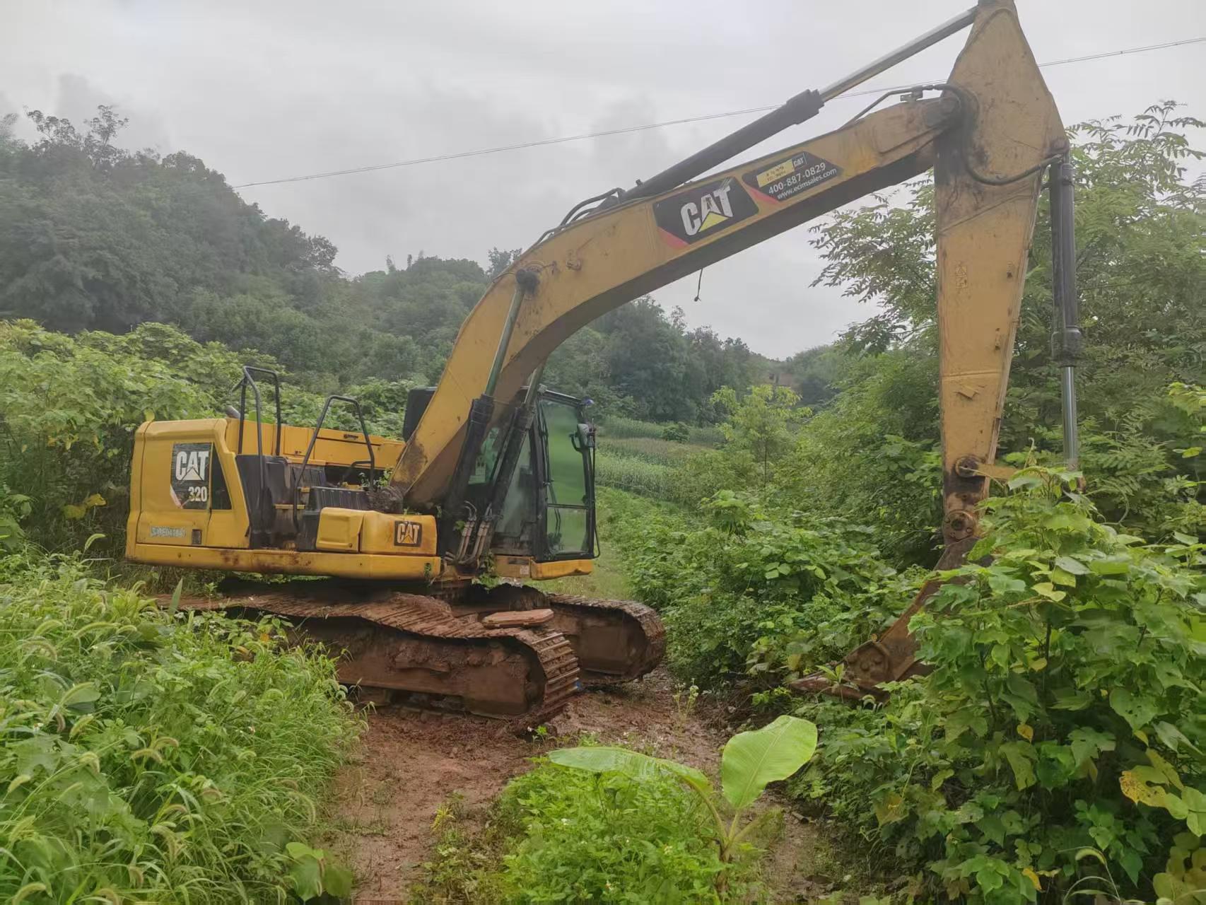 Buy Caterpillar 320A Used Excavator / 2 Buy Caterpillar 320A Used Excavator / 2