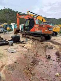 Buy Doosan S130W-3 Used Excavator / 5 Buy Doosan S130W-3 Used Excavator / 5