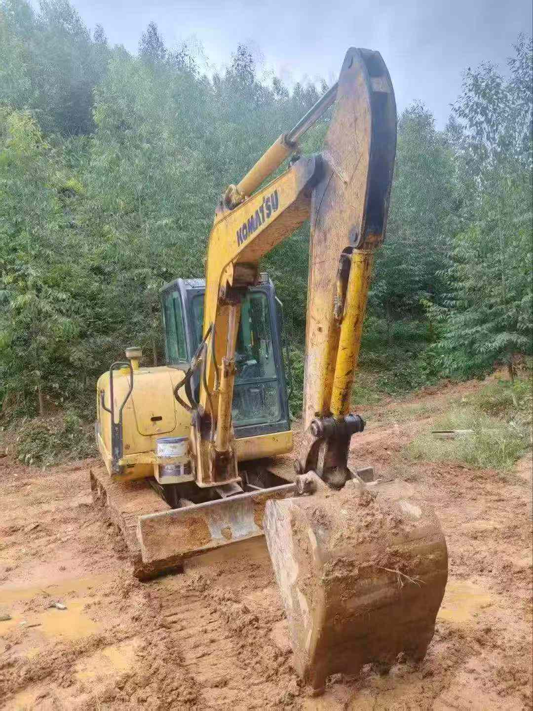 Buy Komatsu PC56-7 Used Excavator / 3 Buy Komatsu PC56-7 Used Excavator / 3