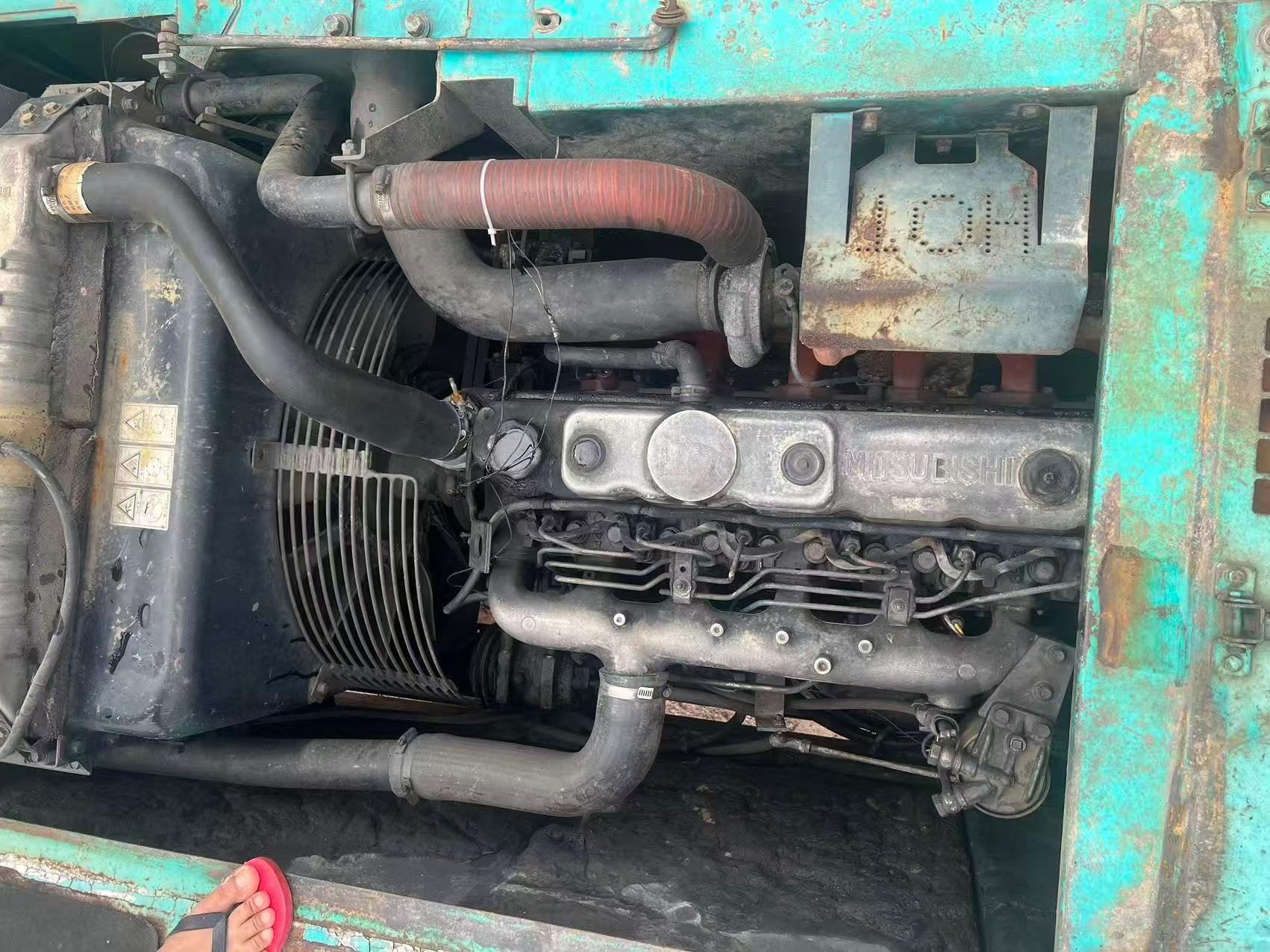 Buy Kobelco SK200-10 Used Excavator / 6 Buy Kobelco SK200-10 Used Excavator / 6