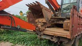 Buy Doosan DH60 Used Excavator / 4 Buy Doosan DH60 Used Excavator / 4