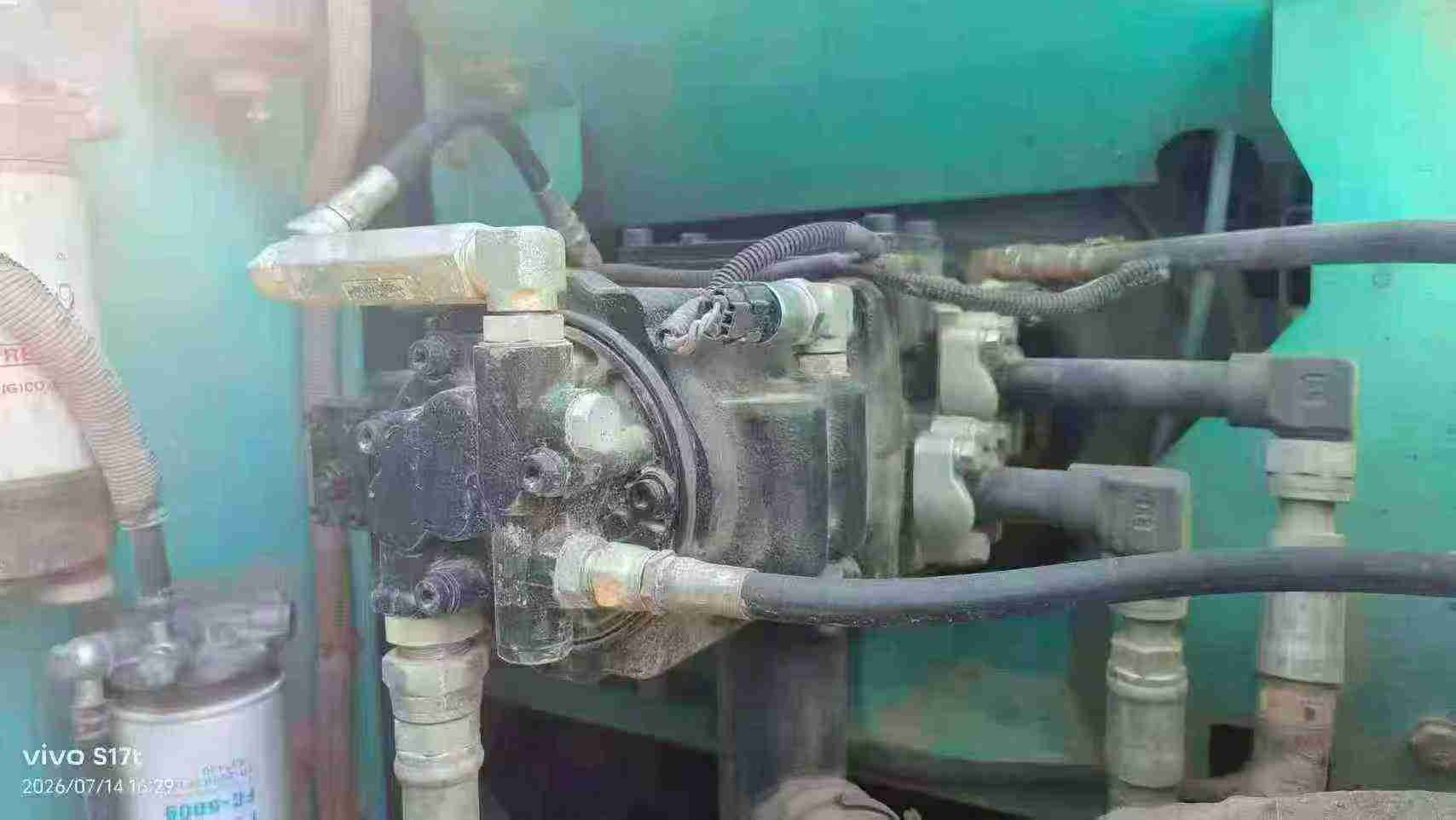 Buy Kobelco SK130 Used Excavator / 5