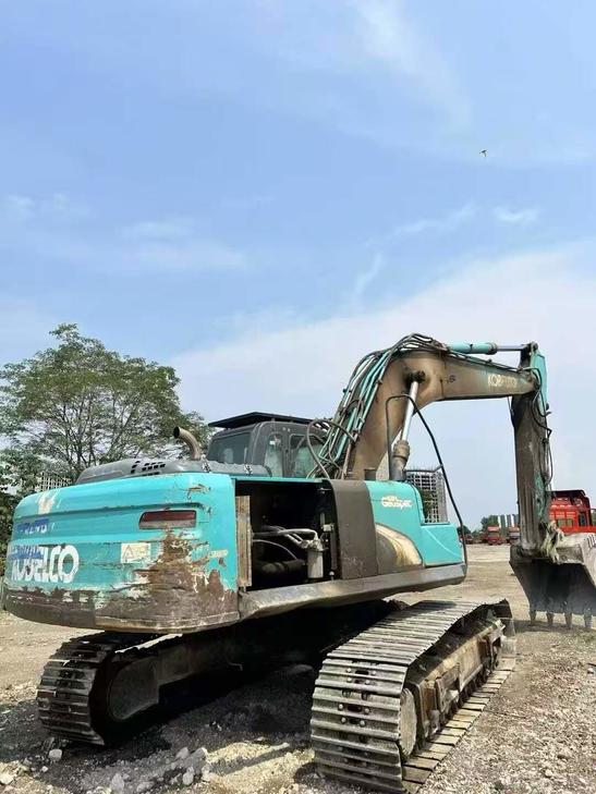 Buy Kobelco SK270D Used Excavator / 1
