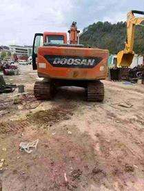 Buy Doosan S130W-3 Used Excavator / 6 Buy Doosan S130W-3 Used Excavator / 6