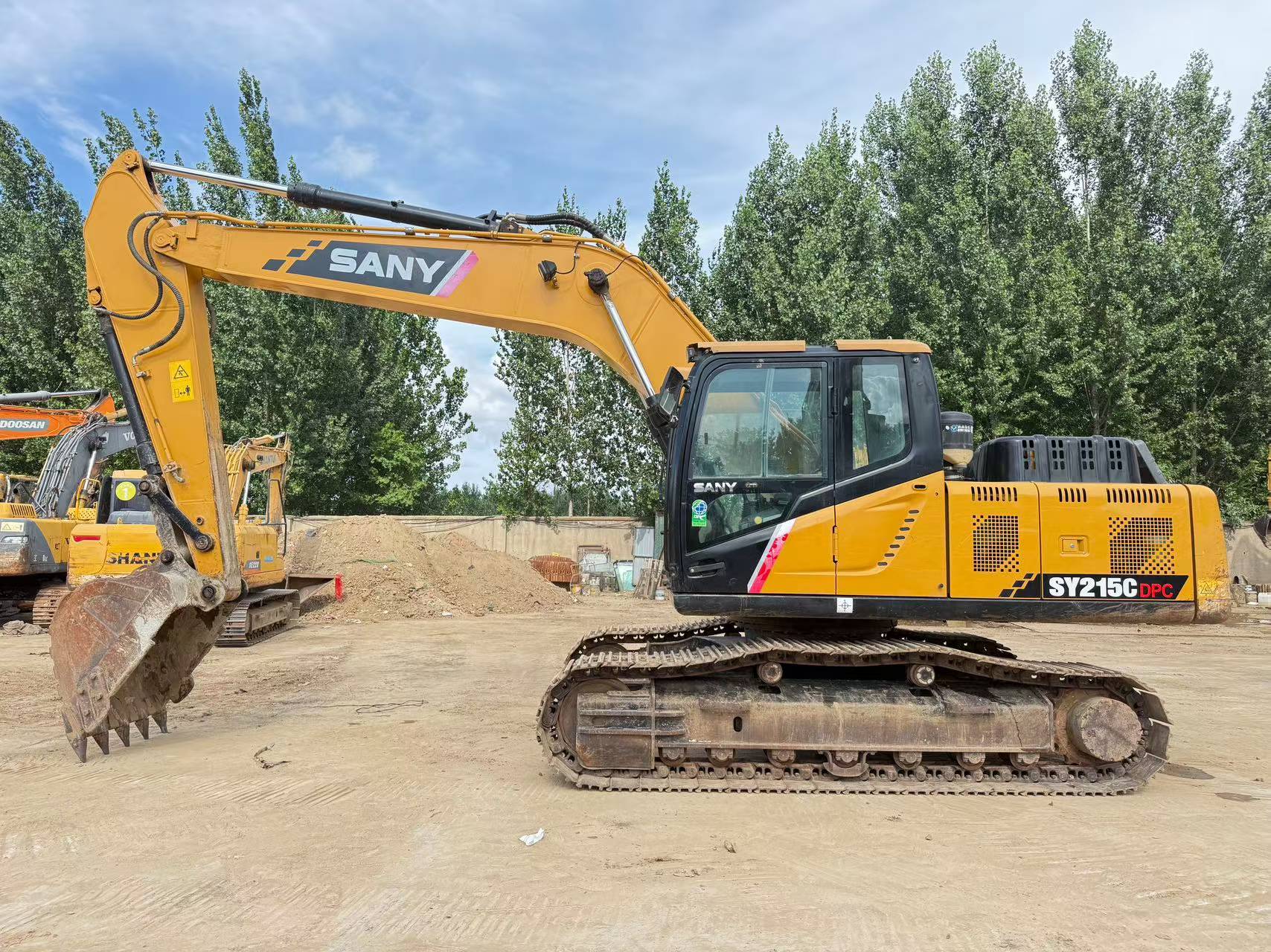 Buy Sany SY205C Used Excavator / 1