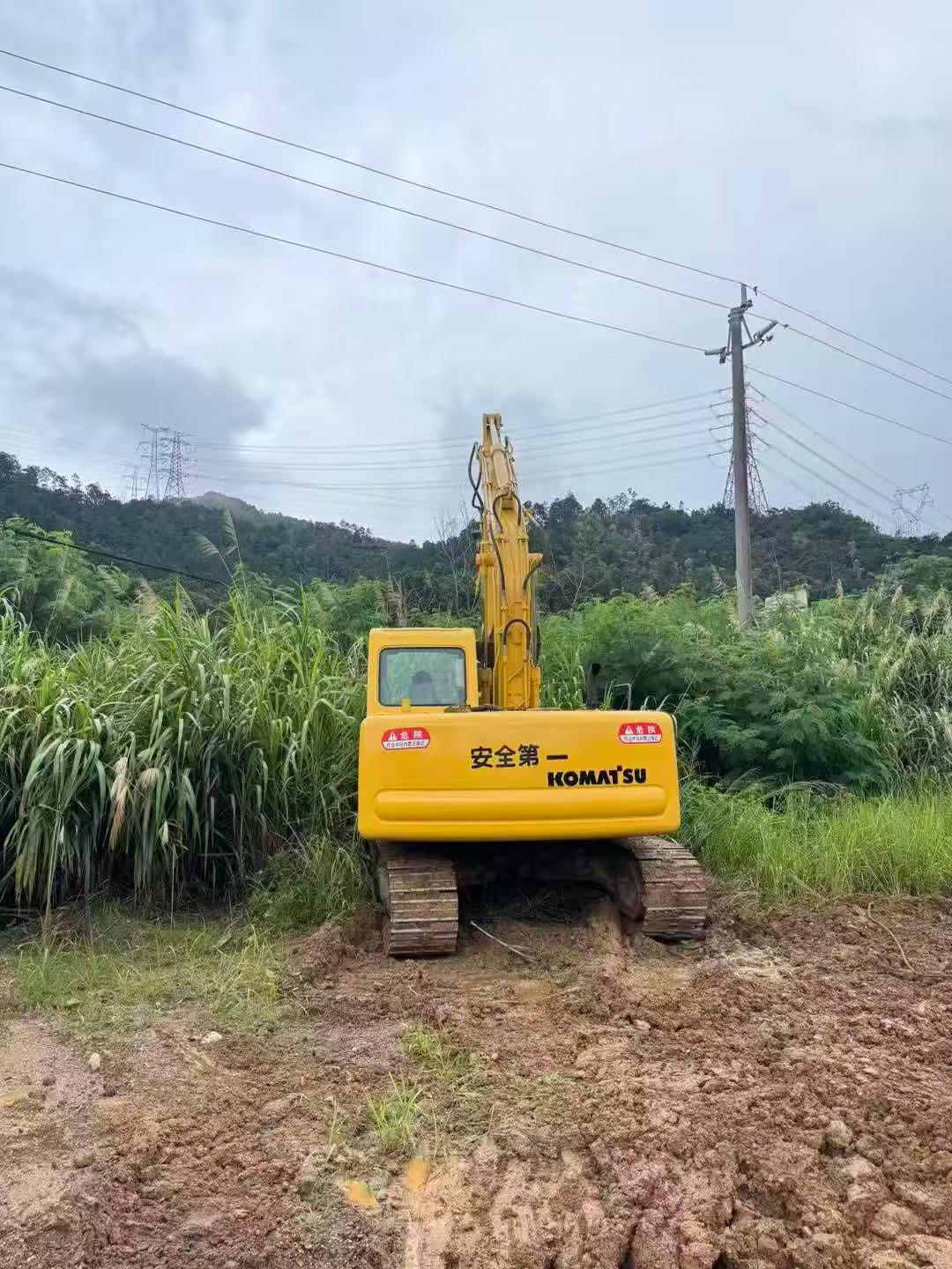 Buy Komatsu PC100-6 Used Excavator / 9 Buy Komatsu PC100-6 Used Excavator / 9