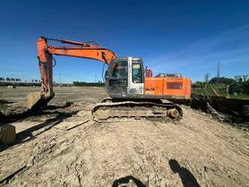 Buy Hitachi EX200-3 Used Excavator / 3 Buy Hitachi EX200-3 Used Excavator / 3