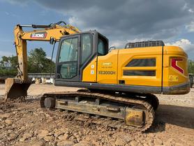 Buy XCMG XE200GH Used Excavator / 3 Buy XCMG XE200GH Used Excavator / 3