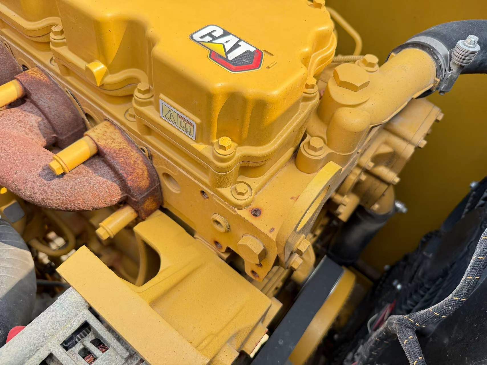 Buy Caterpillar 323 Used Excavator / 8 Buy Caterpillar 323 Used Excavator / 8