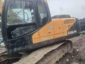 Buy Hyundai R225-7 Used Excavator / 3 Buy Hyundai R225-7 Used Excavator / 3