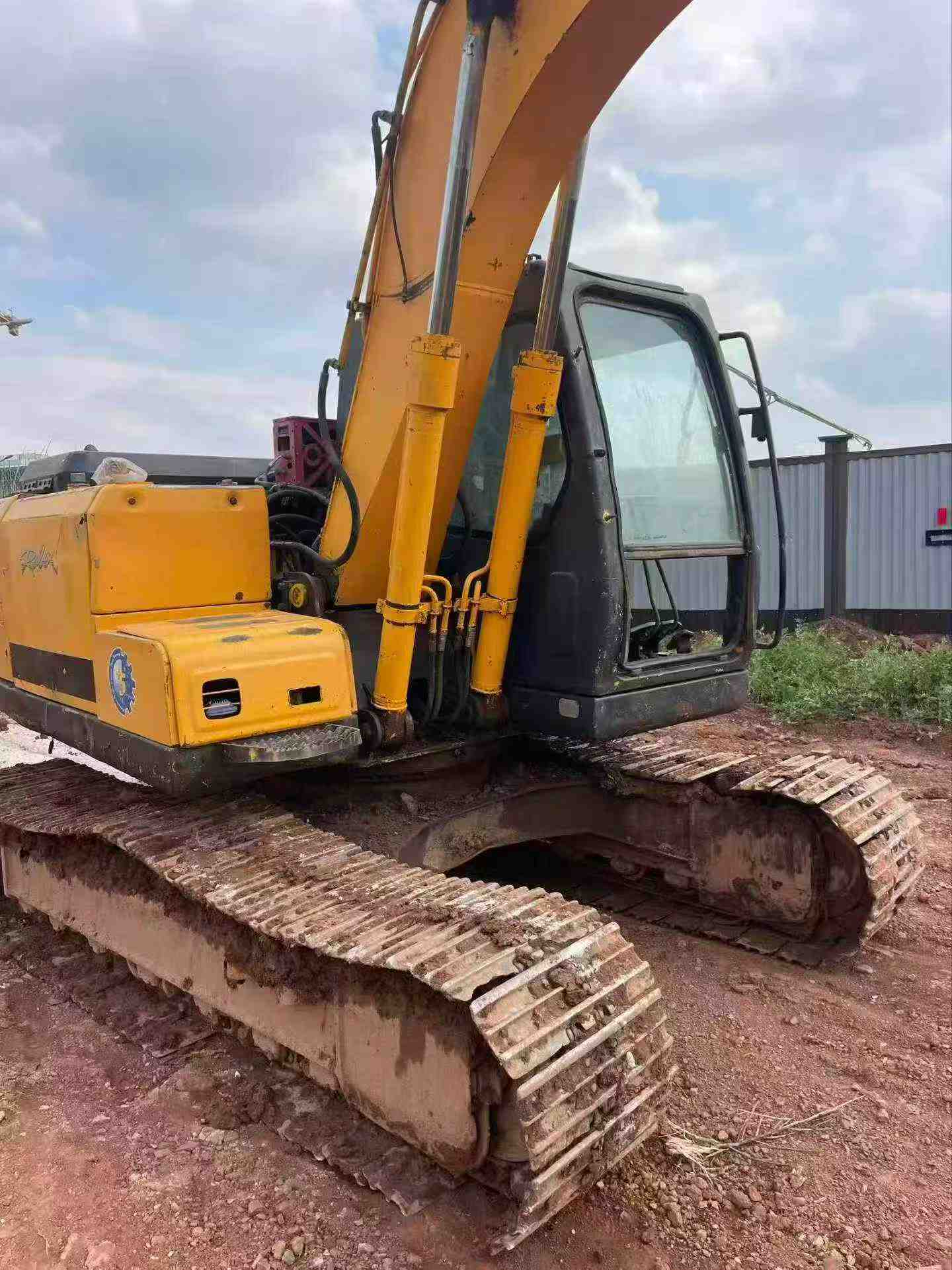 Buy Hyundai R150-7 Used Excavator / 2 Buy Hyundai R150-7 Used Excavator / 2