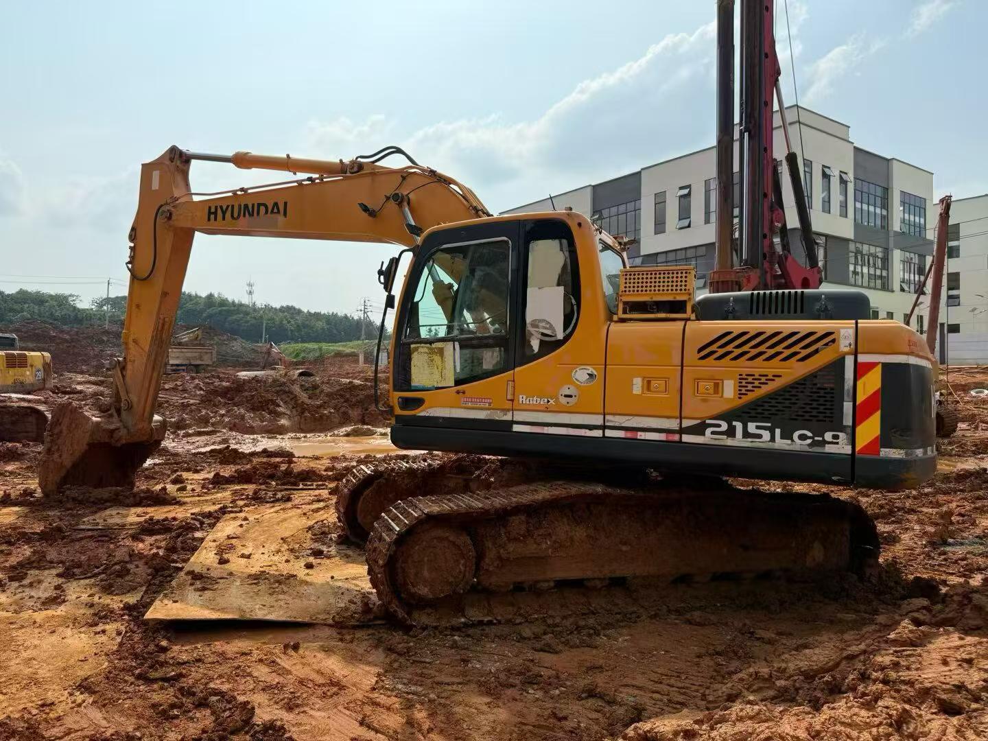 Buy Hyundai R215-9 Used Excavator / 6 Buy Hyundai R215-9 Used Excavator / 6