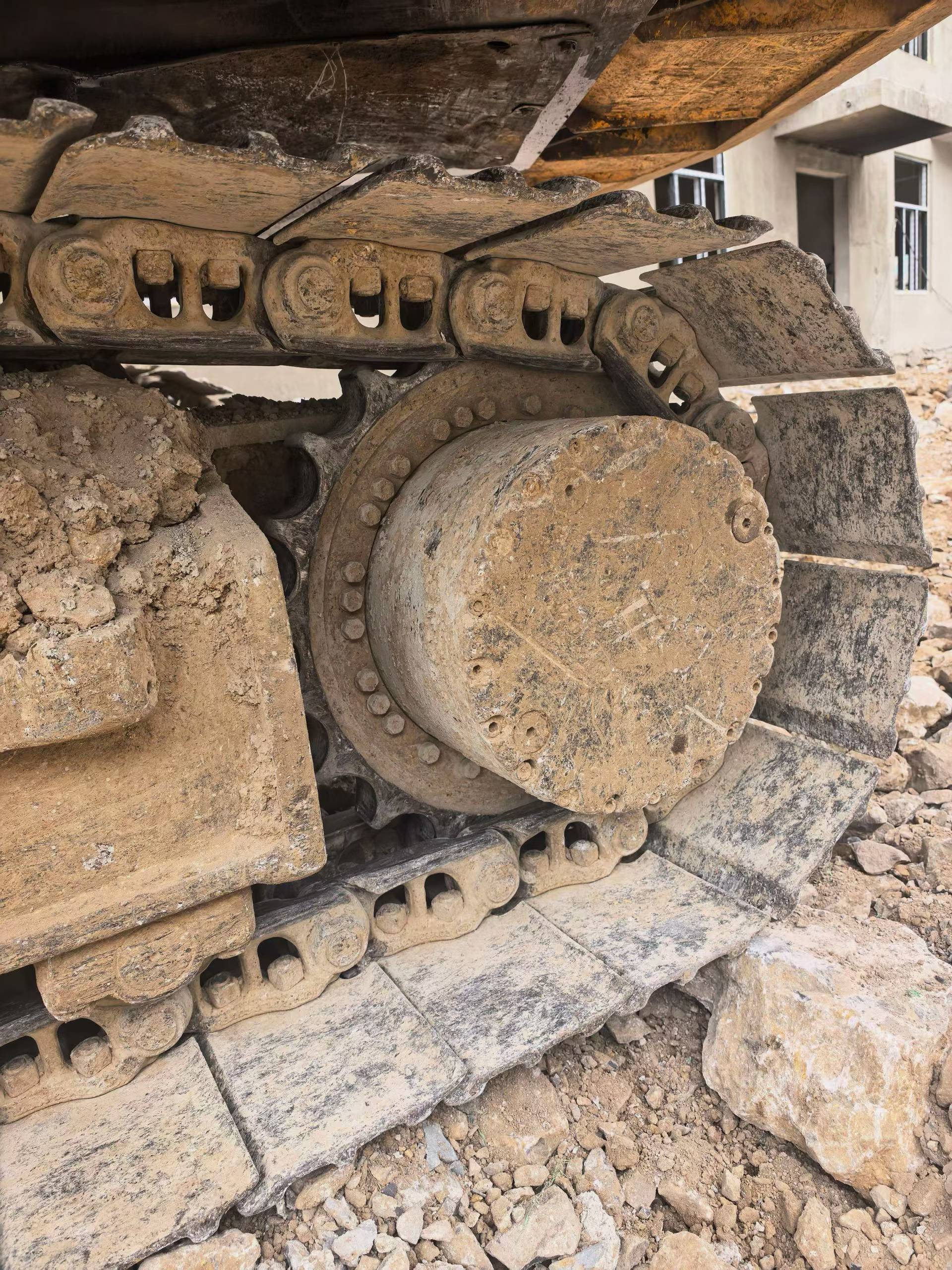 Buy Hyundai R215-7 Used Excavator / 4 Buy Hyundai R215-7 Used Excavator / 4