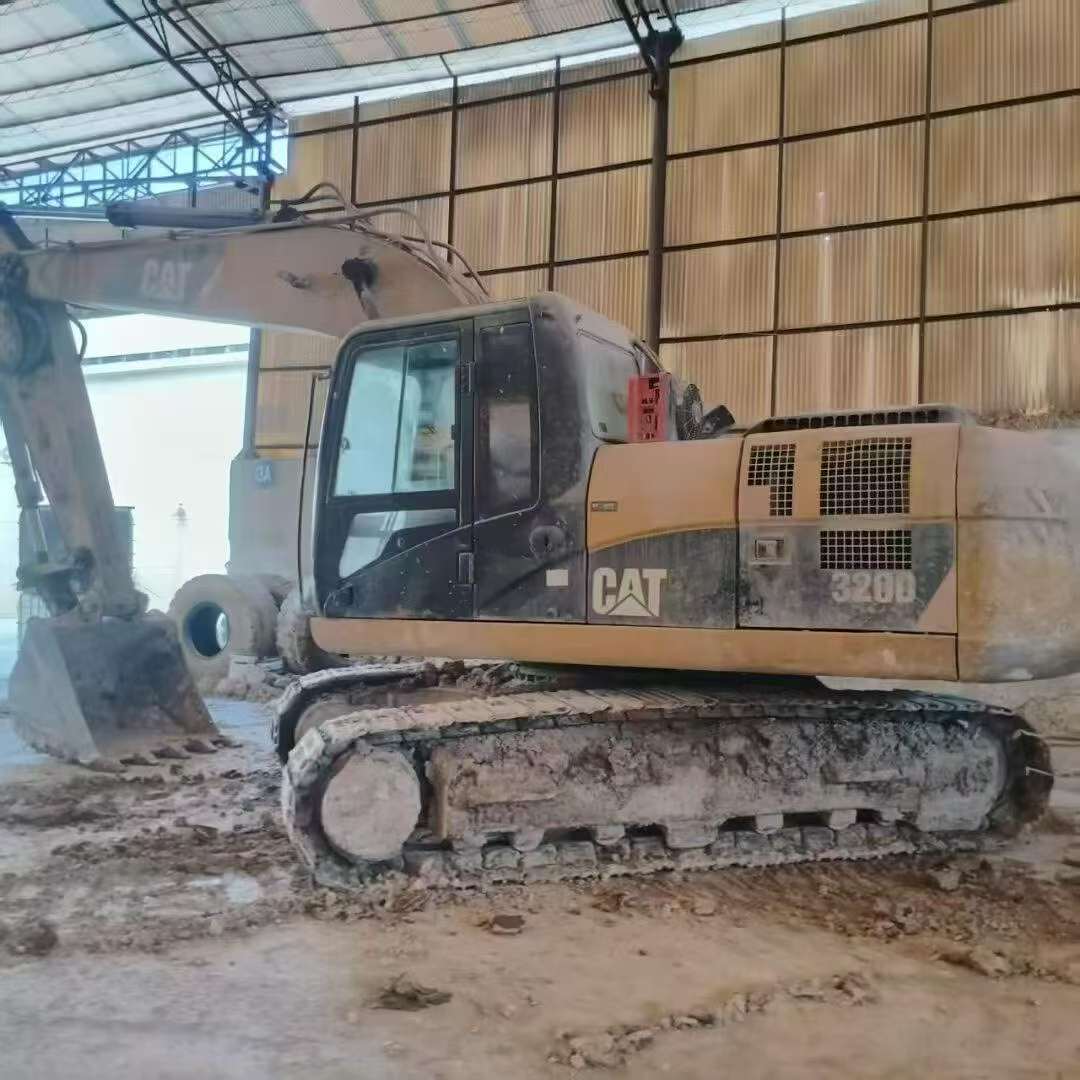 Buy Caterpillar 320A Used Excavator / 2 Buy Caterpillar 320A Used Excavator / 2