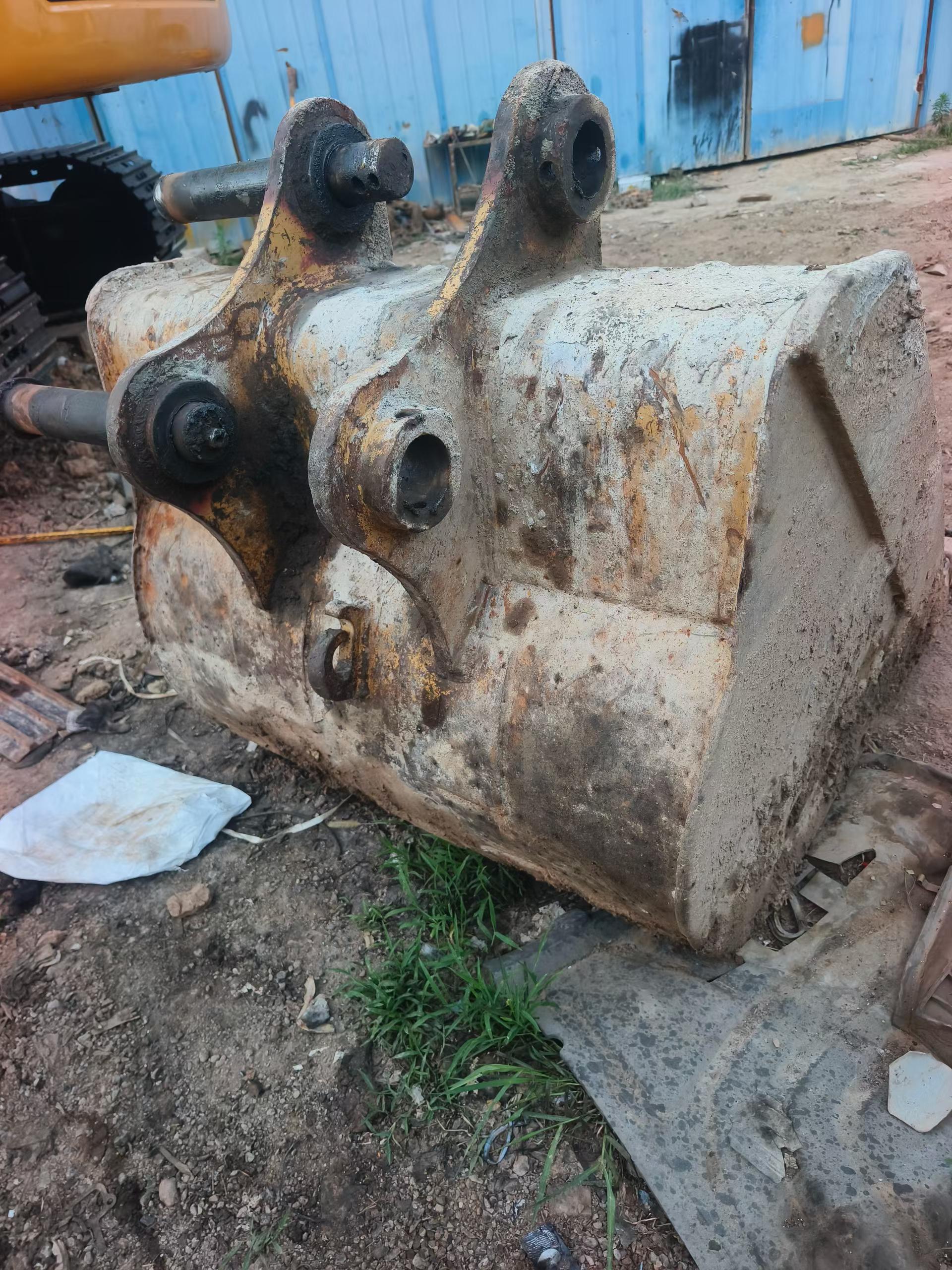 Buy Caterpillar 323 Used Excavator / 5