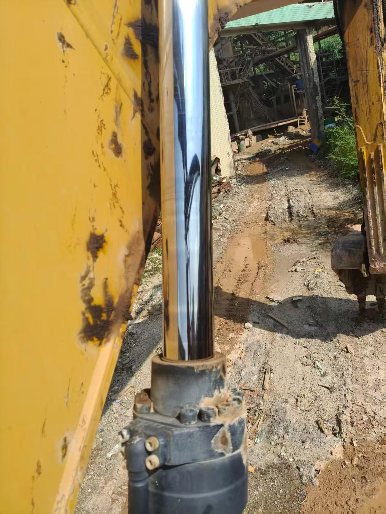 Buy Sany SY200C Used Excavator / 7 Buy Sany SY200C Used Excavator / 7