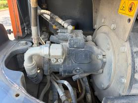 Buy Doosan DH60 Used Excavator / 6 Buy Doosan DH60 Used Excavator / 6