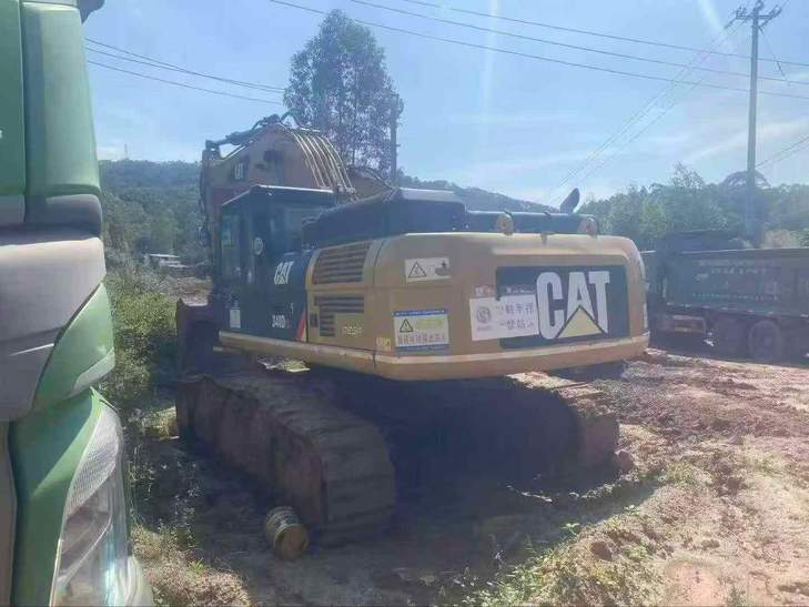 Buy Caterpillar 340D2L Used Excavator / 1