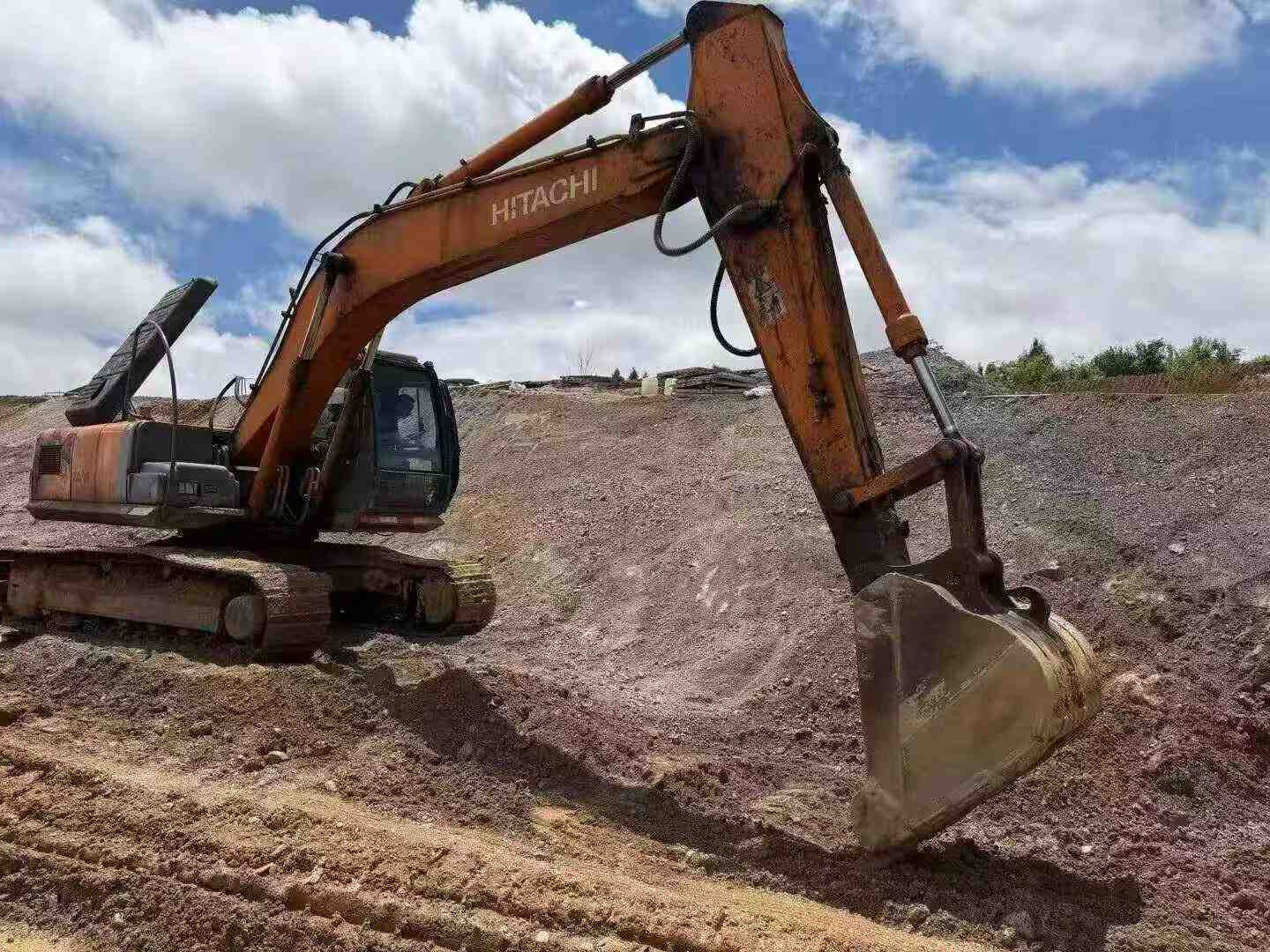 Buy Hitachi ZX200-3G Used Excavator / 3 Buy Hitachi ZX200-3G Used Excavator / 3