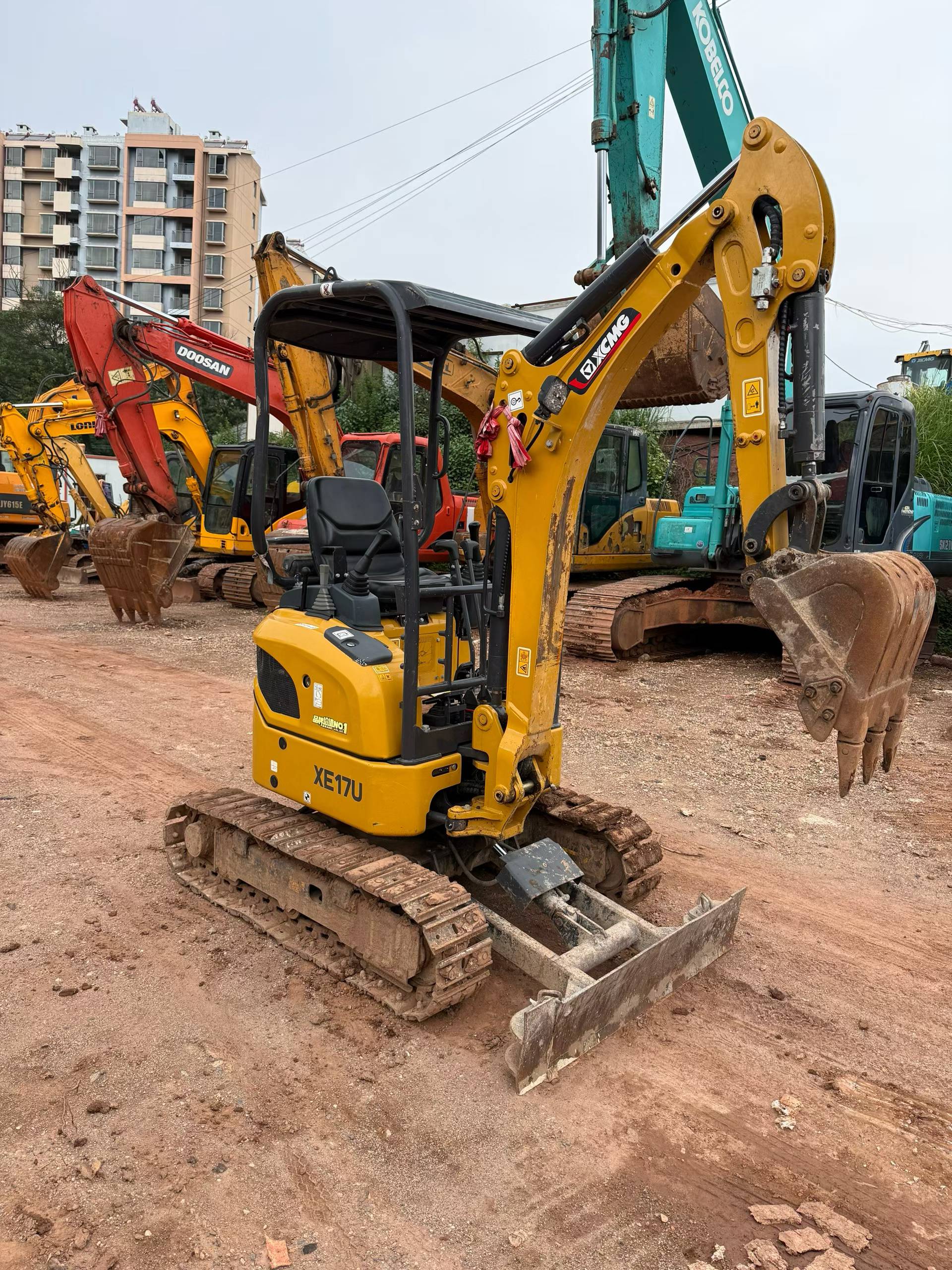 Buy XCMG XE17U Used Excavator / 3