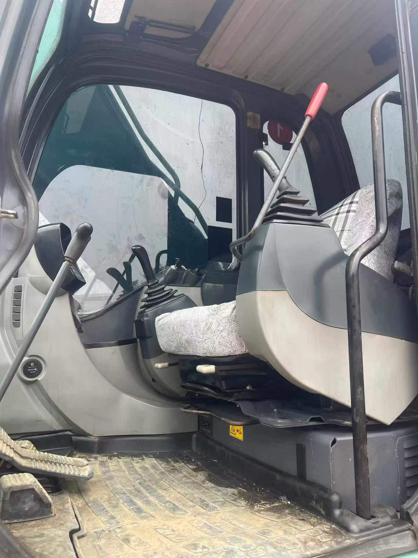 Buy Kobelco SK260 Used Excavator / 6 Buy Kobelco SK260 Used Excavator / 6