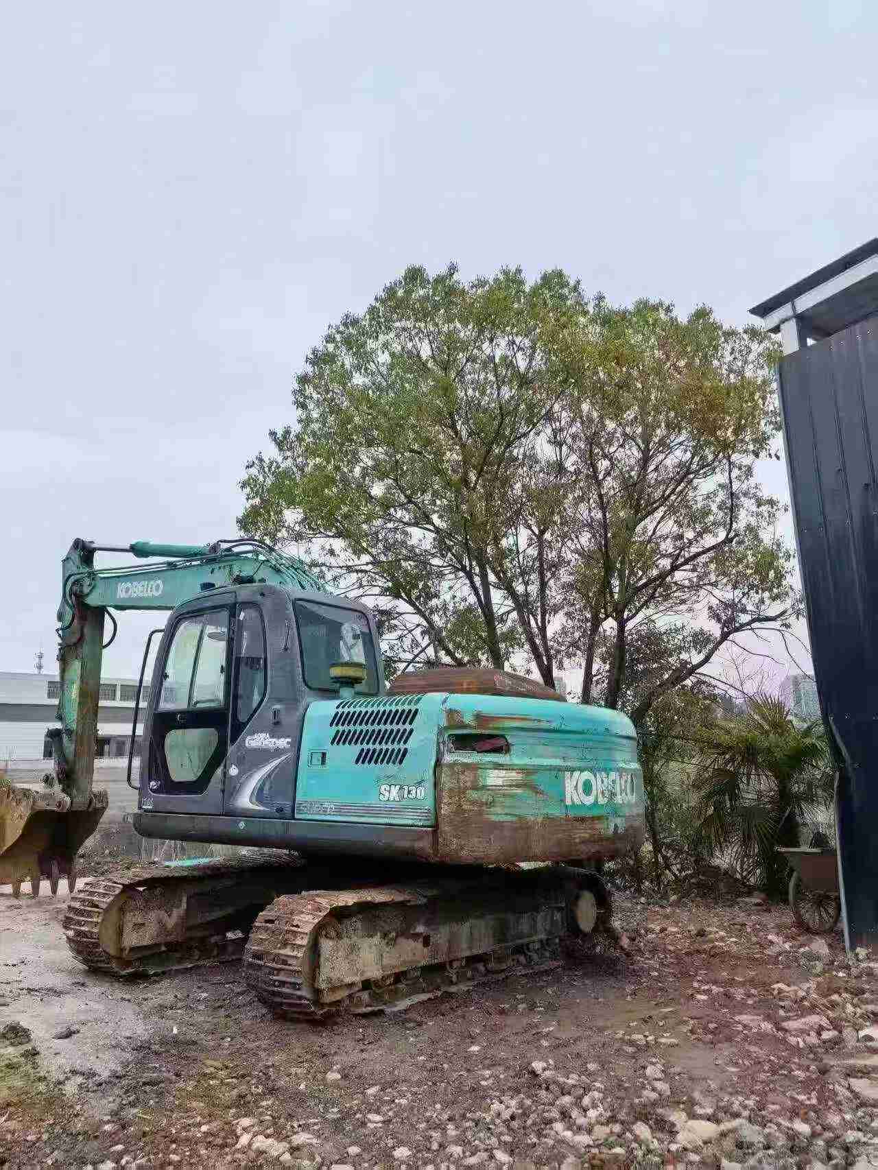 Buy Kobelco SK130 Used Excavator / 1