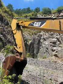 Buy Caterpillar 326DL Used Excavator / 2 Buy Caterpillar 326DL Used Excavator / 2