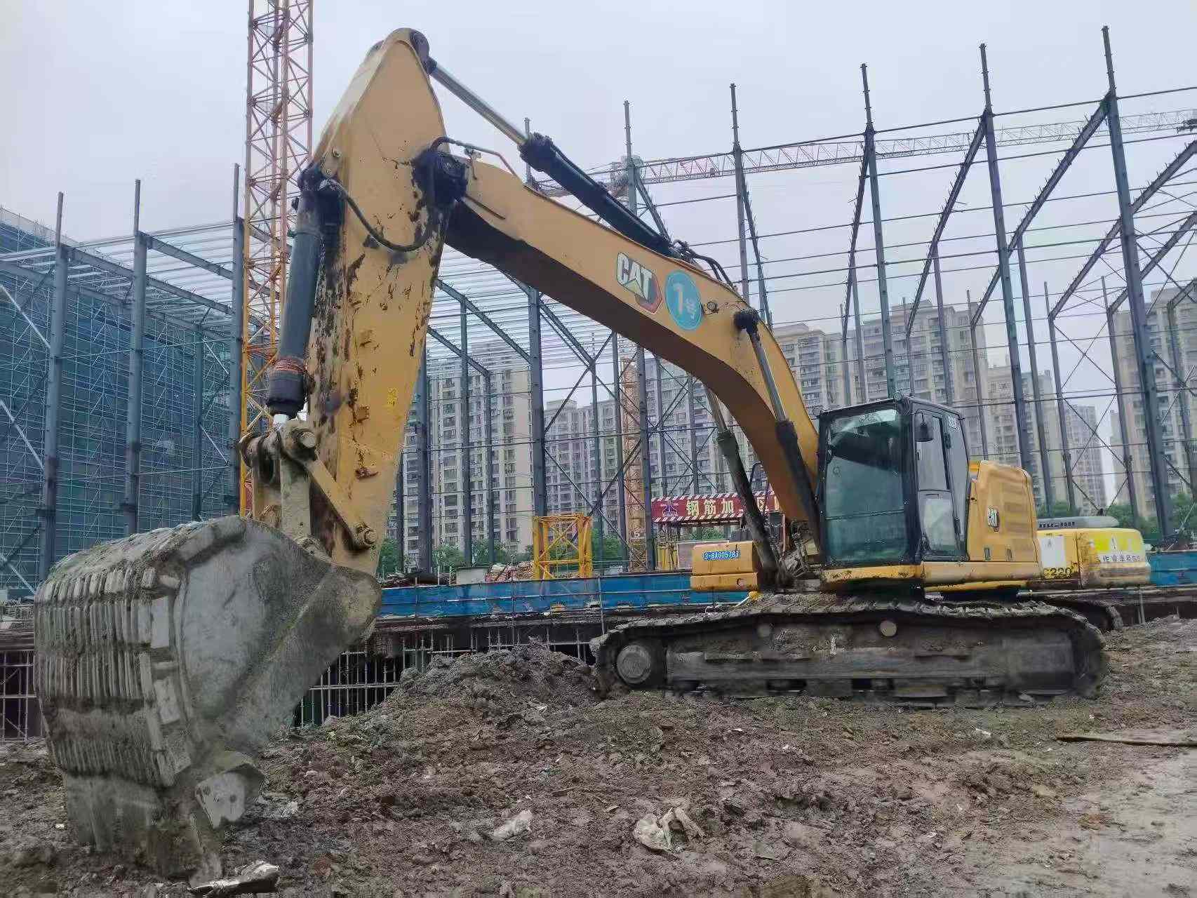 Buy Caterpillar CAT333 Used Excavator / 9 Buy Caterpillar CAT333 Used Excavator / 9