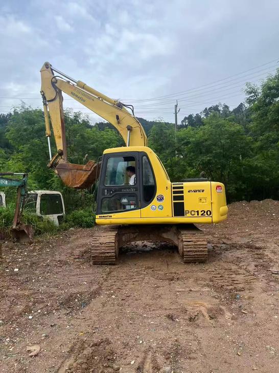 Buy Komatsu PC100-6E Used Excavator / 1