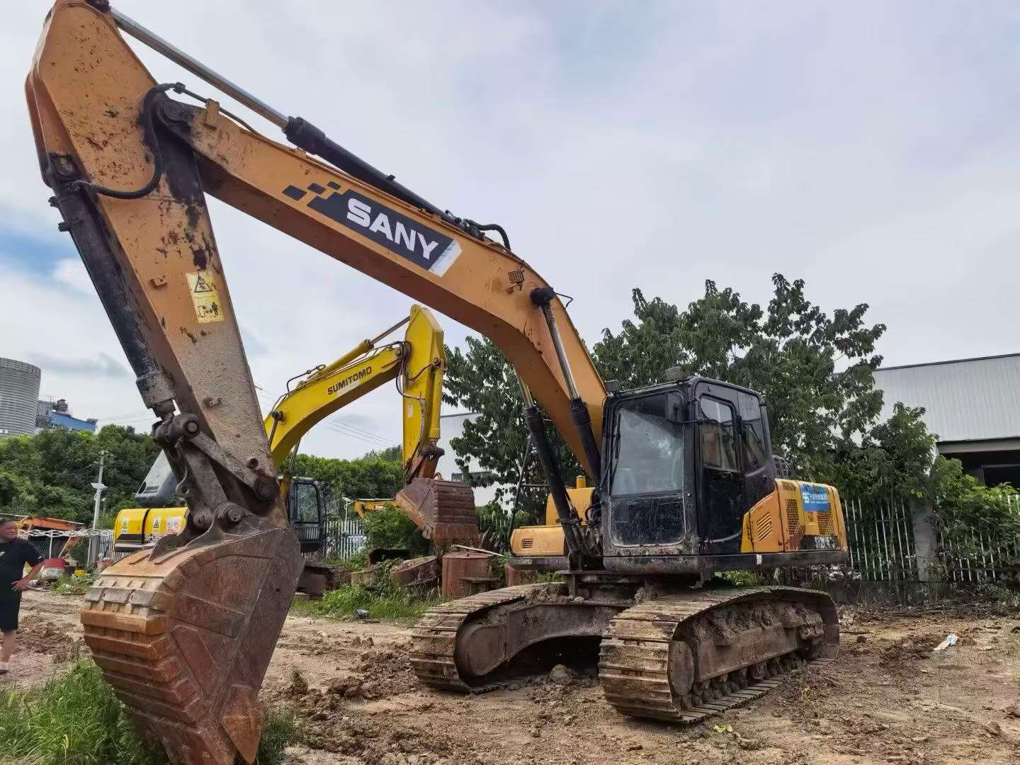 Buy Sany SY205C Used Excavator / 2