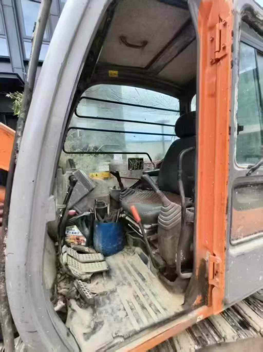Buy Hitachi EX60-6 Used Excavator / 5