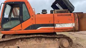 Buy Doosan DH300-7 Used Excavator / 2 Buy Doosan DH300-7 Used Excavator / 2