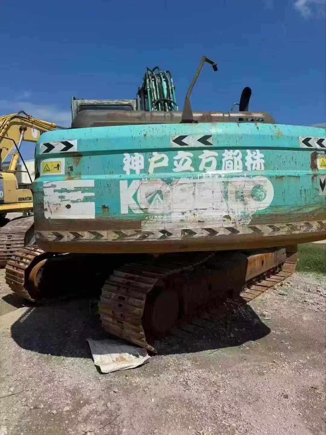 Buy Kobelco SK200-11 Used Excavator / 1