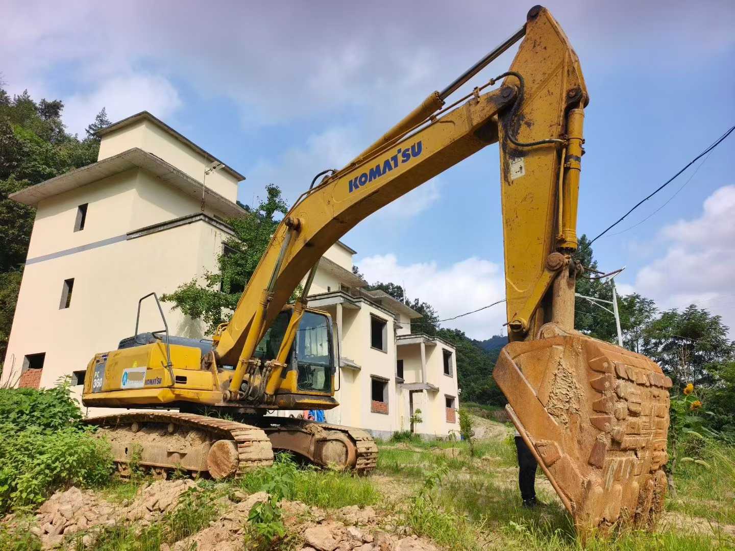 Buy Komatsu PC360-7 Used Excavator / 1
